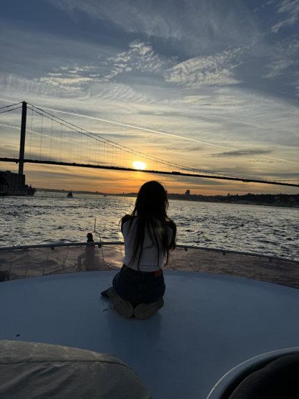 Private yacht party Istanbul Bosphorus