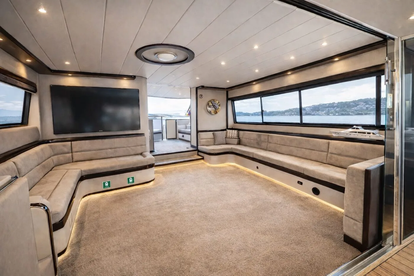 The enclosed saloon, used when the weather turns